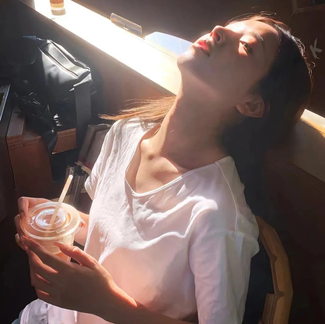 镜中花 在线观看封面